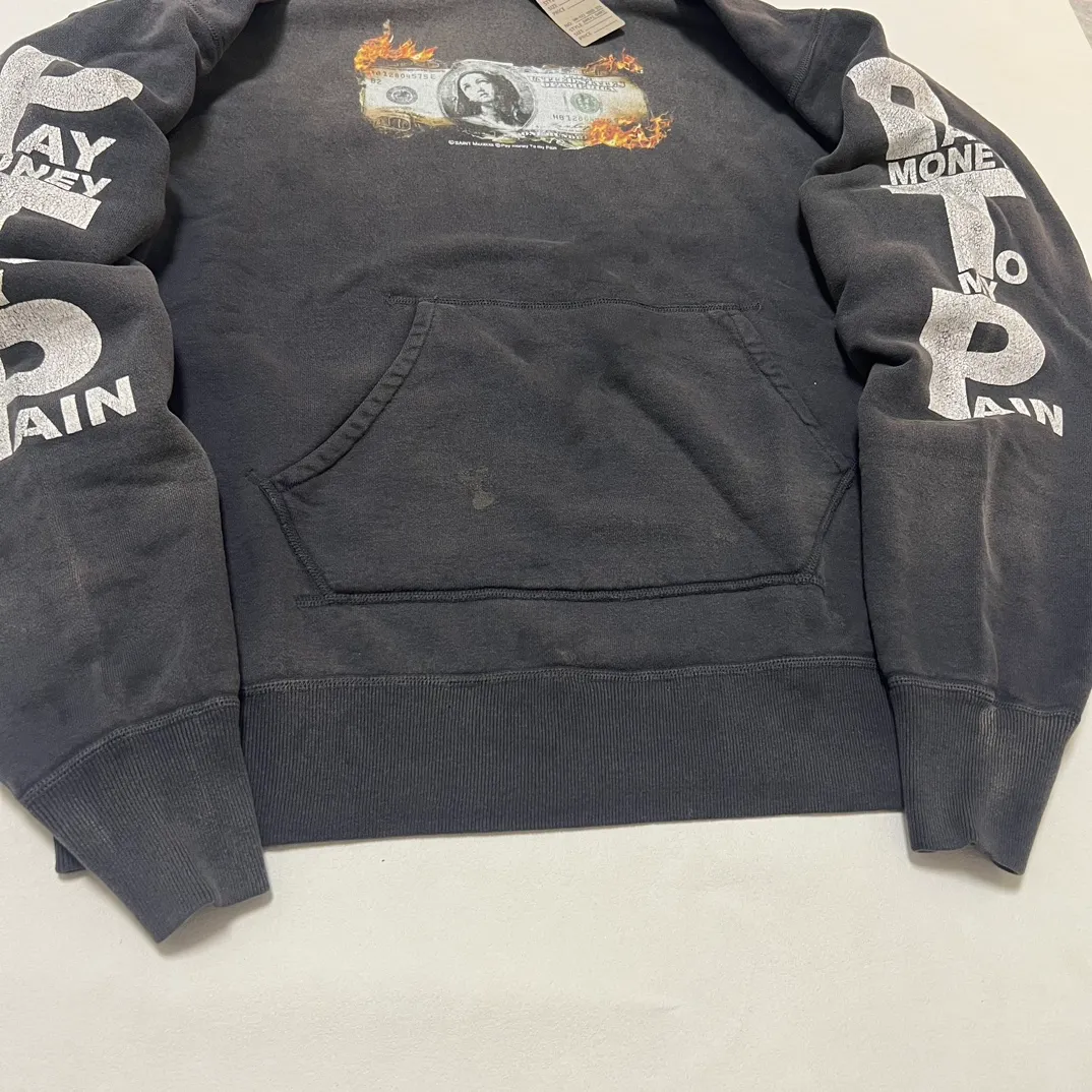 SAINT Mxxxxxx × PAY MONEY TO MY PAIN PTP_HOODIE/BRAND MONEY/BLK Co-branded PTP Virgin Mary dollar hoodie Washed black S-XL Assute dyeing The whole piece is sprayed with horse fade Mold customization joint main mark/washed mark Factory four-needle and six-thread workmanship No bone seams More comfortable to wear Repeated modification of proofing Authentic grade crack printing VINTAGE value is full